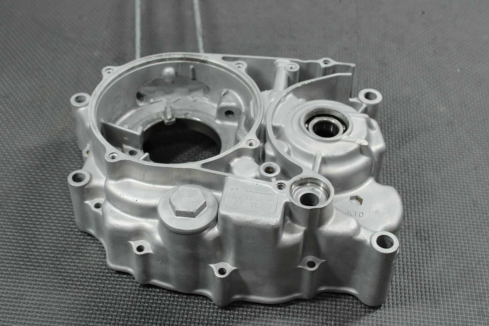 2002 Honda XR200R 93 - 02 OEM Left Engine Motor Crankcase Crank - hggarage