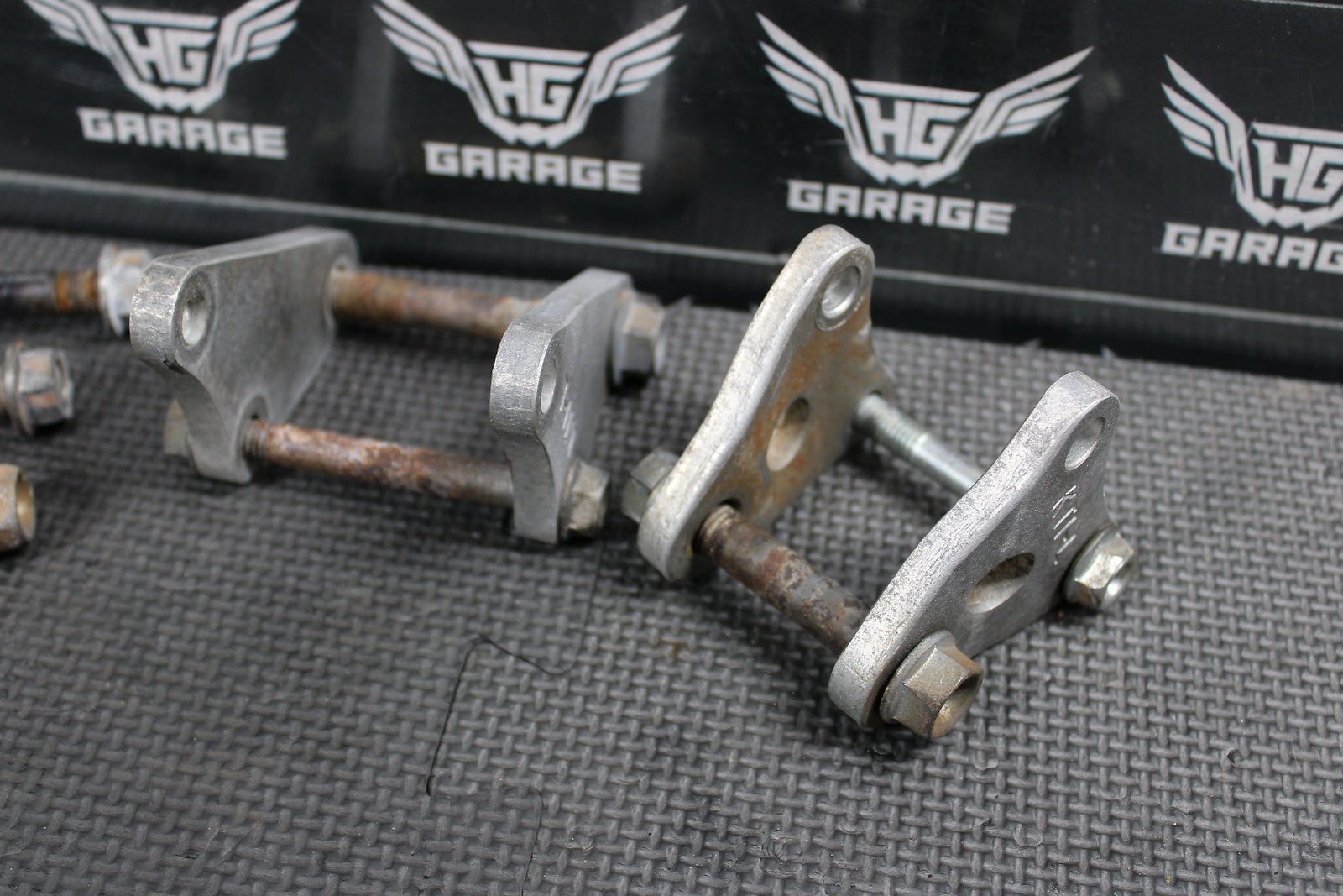 1986 Honda XR250R OEM Engine Motor Mount Stay Brackets 50139 - KT1 - hggarage