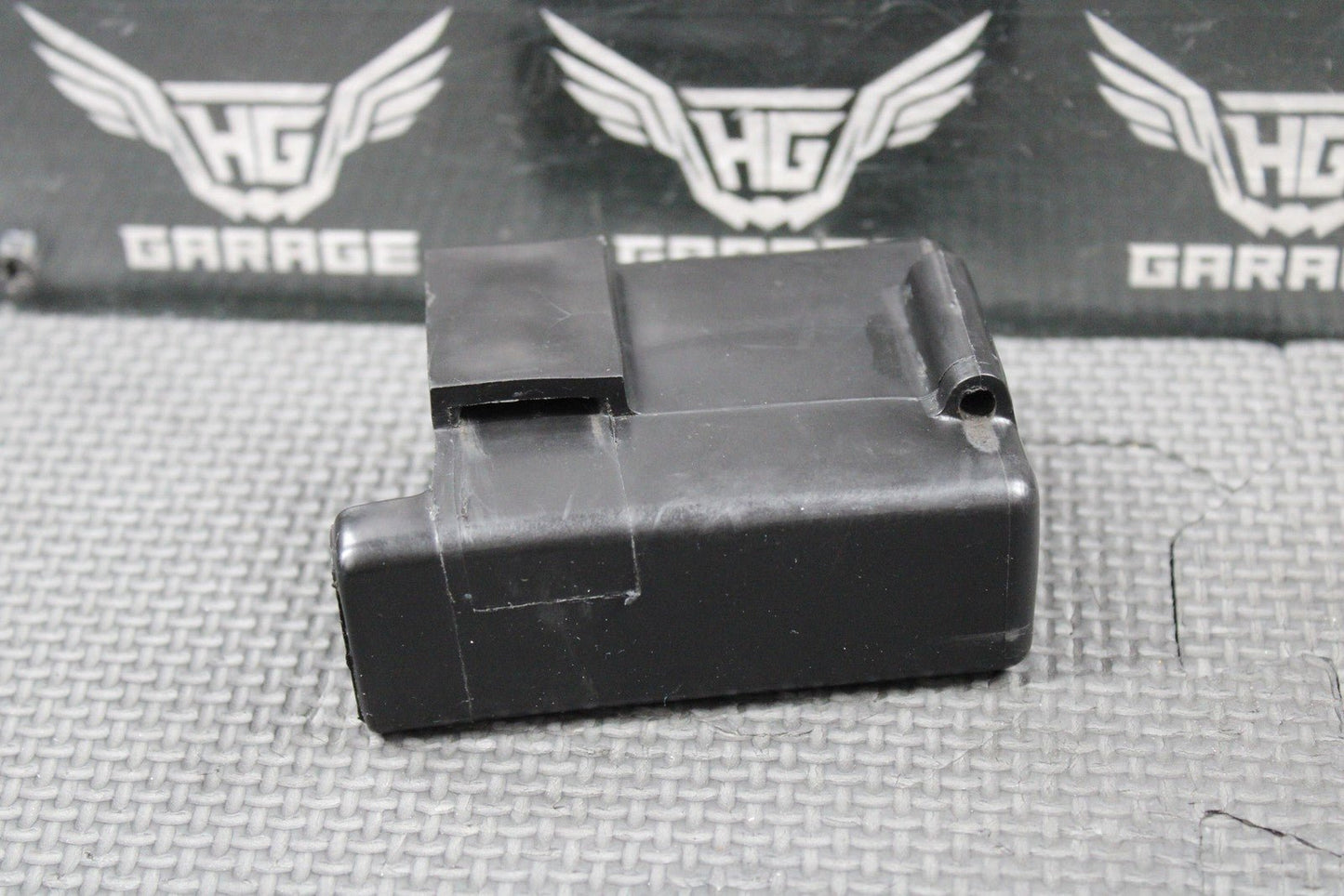 2001 HONDA 89 - 01 CR500R OEM CDI RUBBER MOUNT SLEEVE BOOT HOLDER 30401 - KZ3 - 861 - hggarage