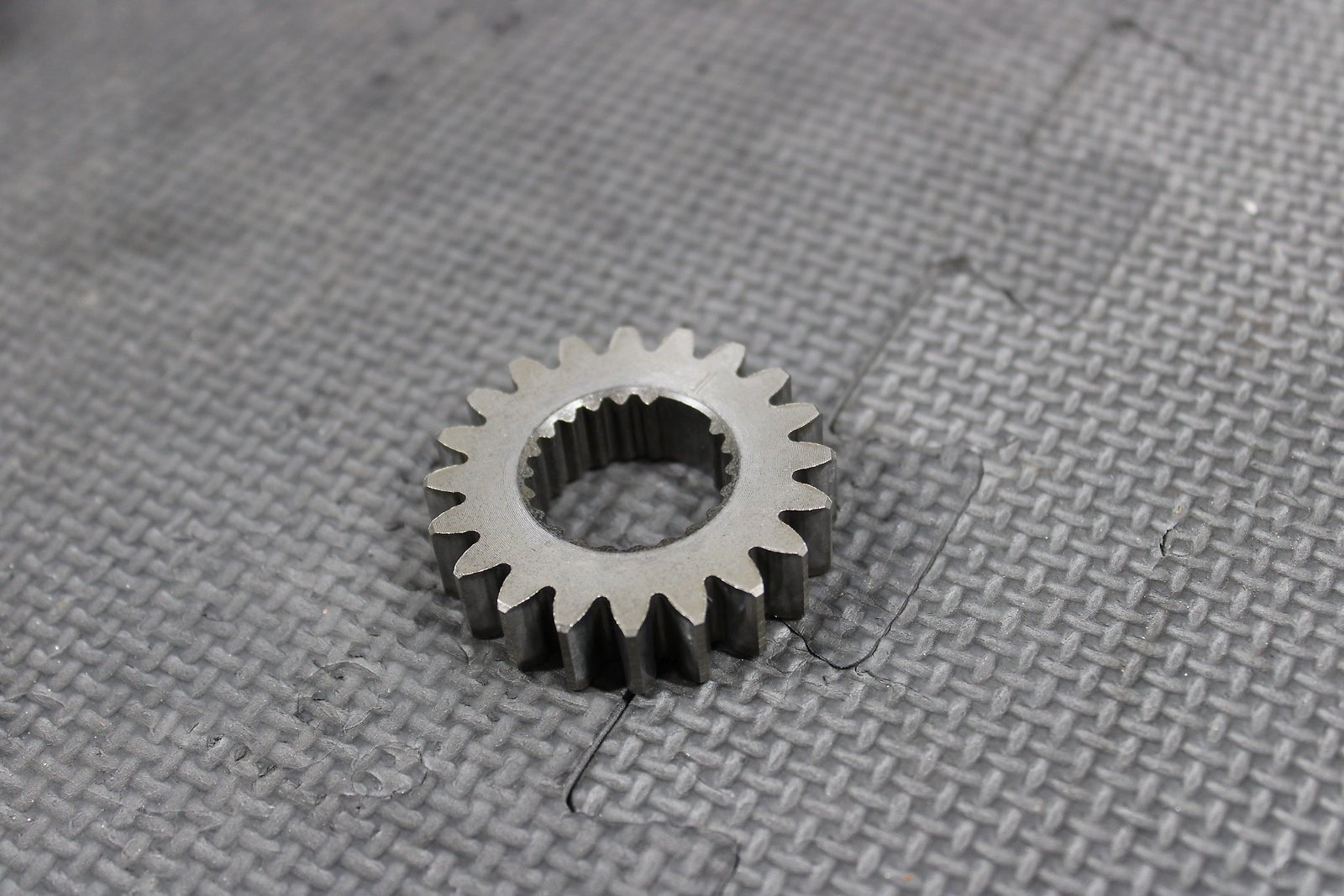 1986 HONDA OEM ENGINE PRIMARY GEAR TIMING CHAIN SPROCKET 19T 14312 - KK0 - 000 - hggarage