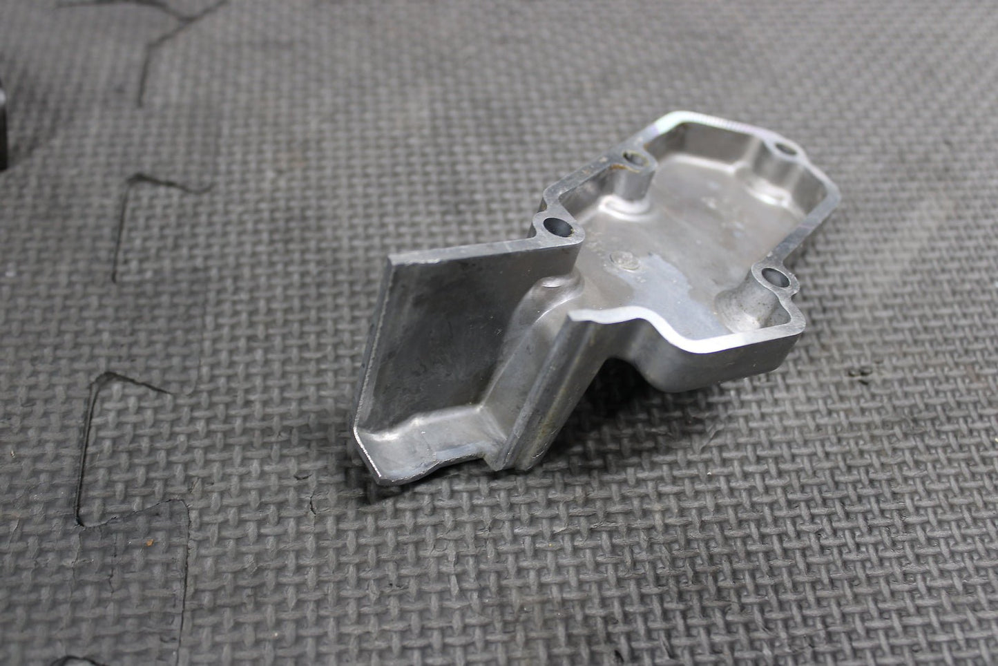 2017 Yamaha YZ250 OEM Engine Powervalve Linkage Governor Right Side Cover - hggarage