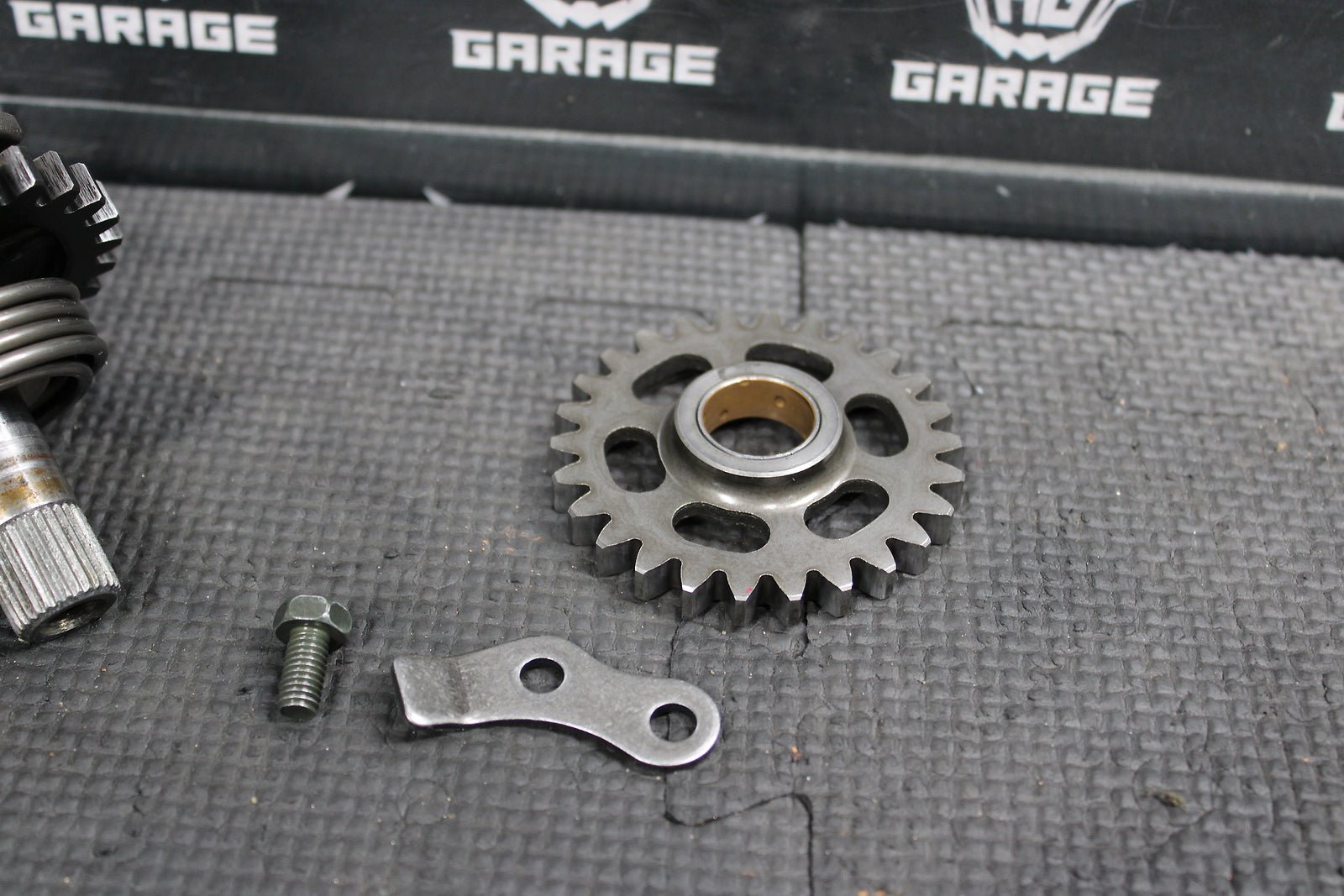 1999 SUZUKI RM125 OEM KICKSTART KICK START SHAFT W IDLER GEAR 26211 - 27C02 - hggarage