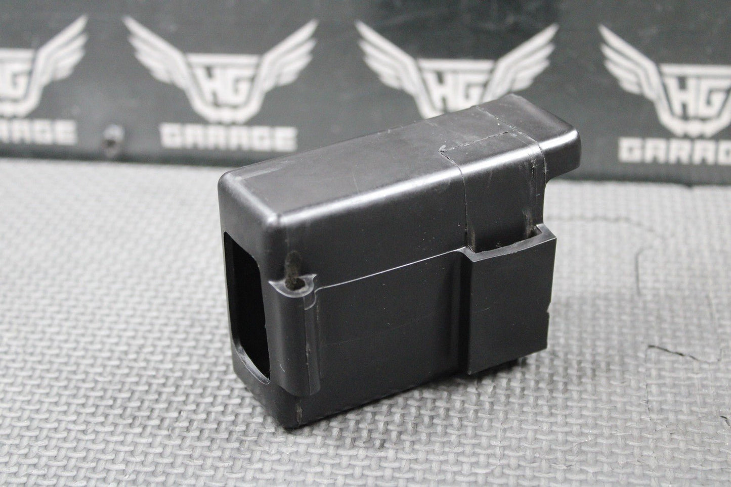 2001 HONDA 89 - 01 CR500R OEM CDI RUBBER MOUNT SLEEVE BOOT HOLDER 30401 - KZ3 - 861 - hggarage