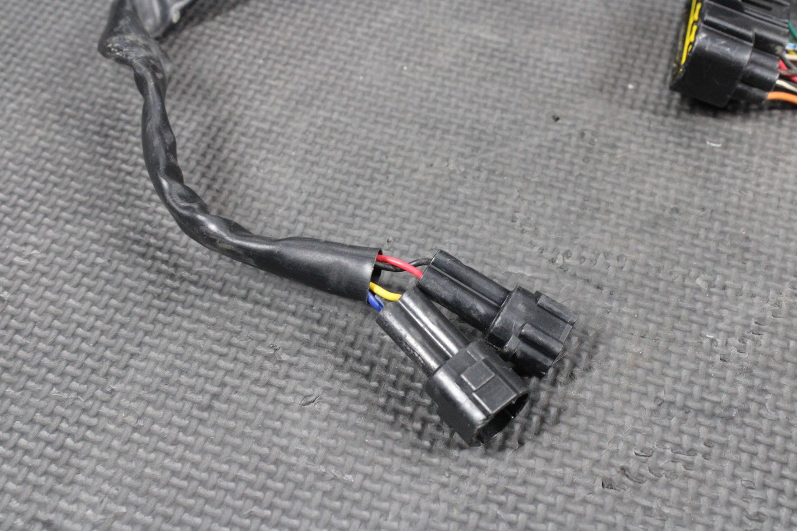 2002 YAMAHA YZ250 OEM MAIN ENGINE WIRING HARNESS MOTOR WIRE LOOM - hggarage