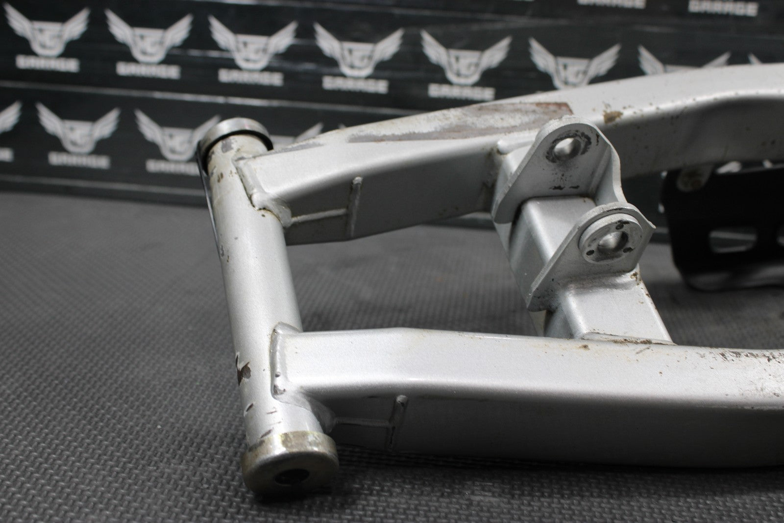 2000 YAMAHA 00 - 04 TTR125L OEM BIGWHEEL SWINGARM SWING ARM SUSPENSION - hggarage