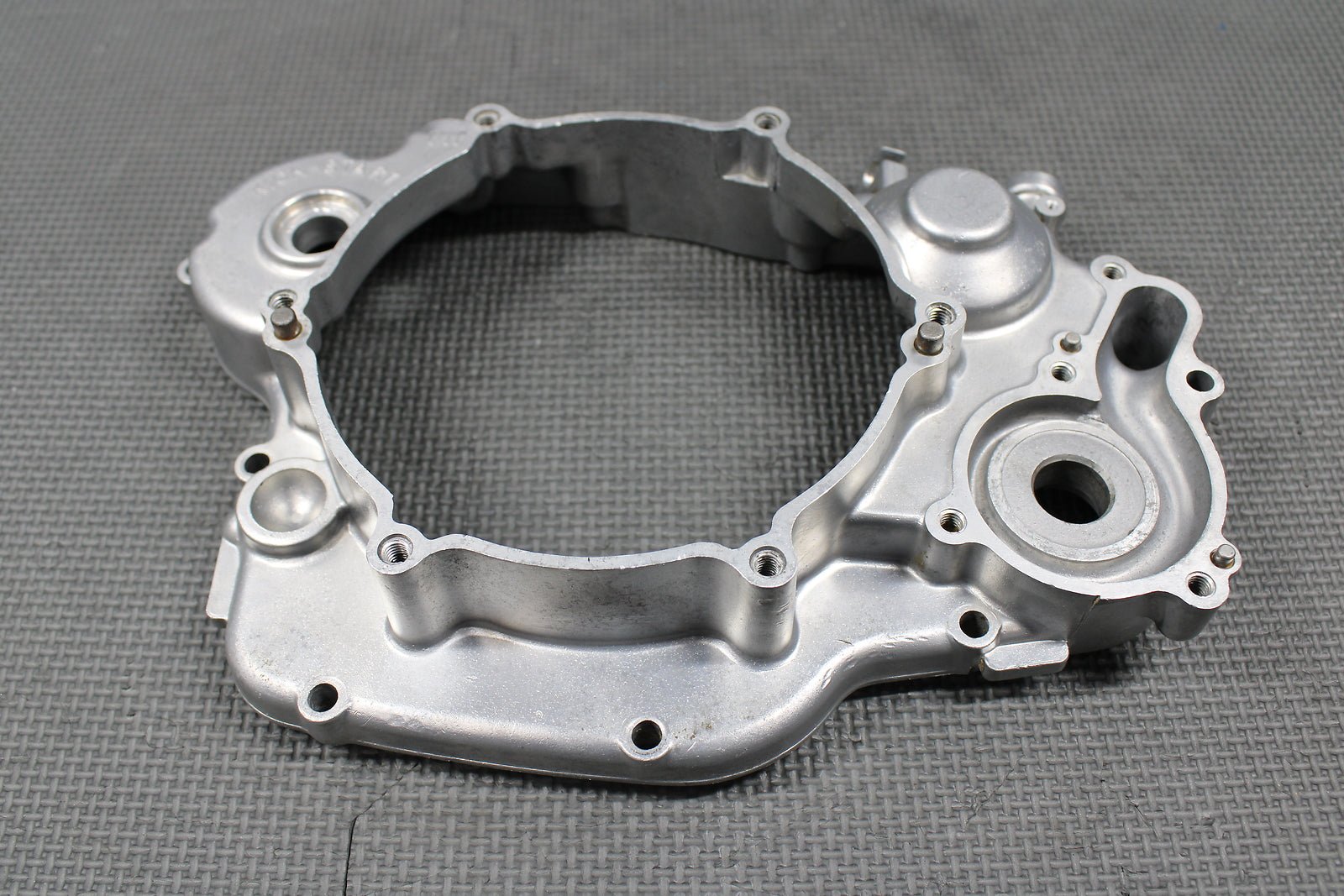 1991 KAWASAKI KX125 OEM RIGHT SIDE CRANKCASE INNER CLUTCH COVER 14032 - 1295 GOOD - hggarage