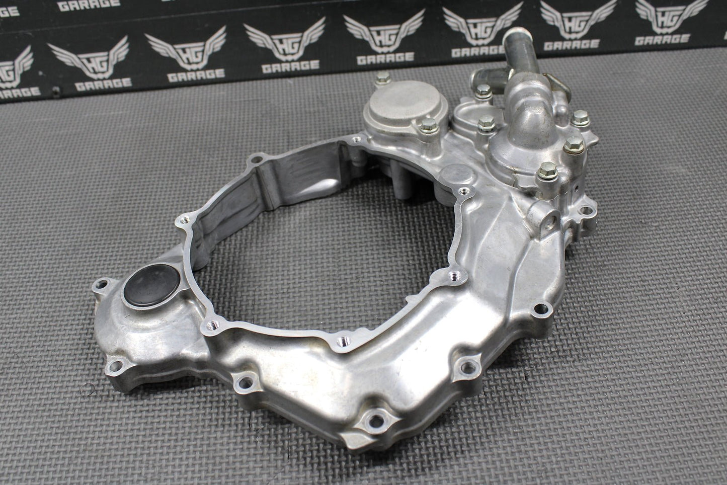 2019 YAMAHA 15 - 19 YZ250FX OEM RIGHT SIDE CASE INNER CLUTCH COVER WATER PUMP NICE - hggarage