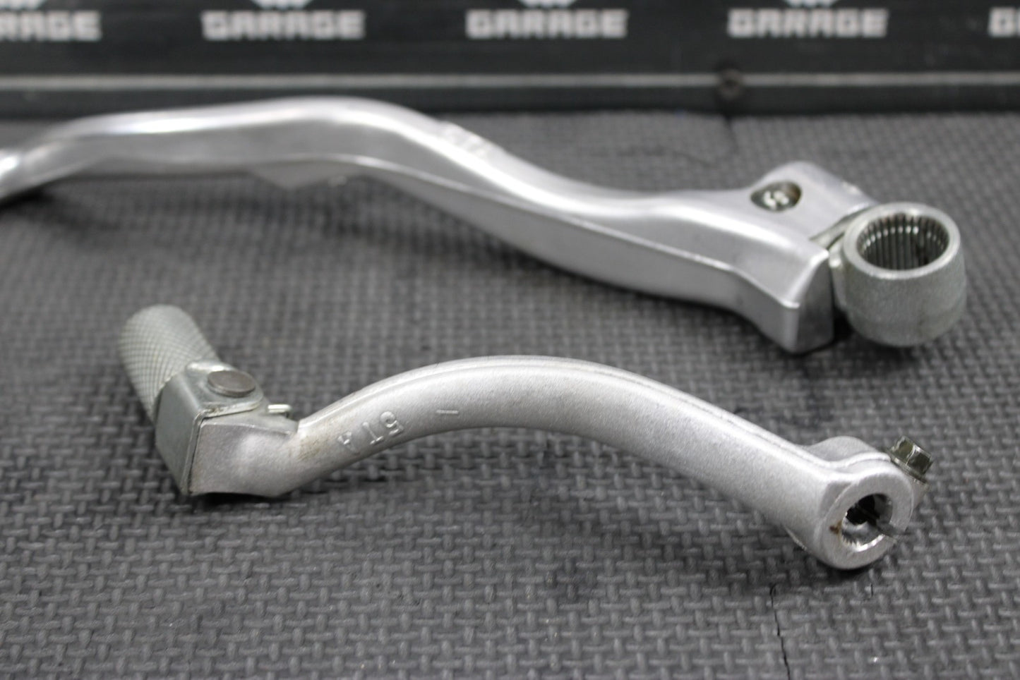 2005 YAMAHA YZ450F OEM KICKSTART KICK START LEVER SHIFTER LEVER PEDAL MINT! - hggarage