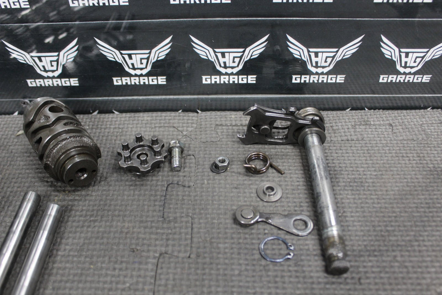 1994 KAWASAKI KX125 OEM ENGINE TRANSMISSION TRANNY ASSEMBLY GEARS 13127 - 1229 - hggarage