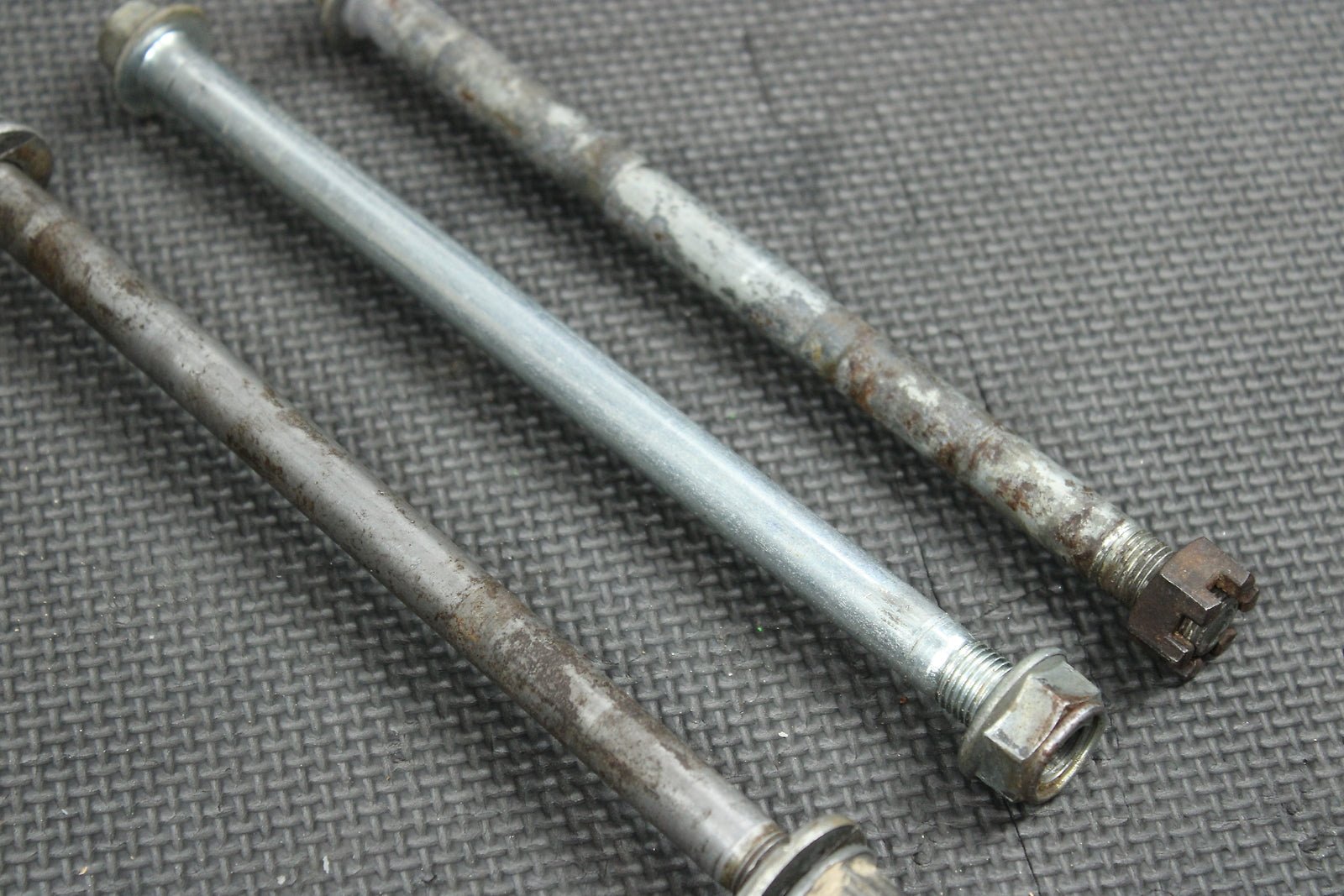 2001 Honda XR100R XR80R OEM Front Rear Axle Back Wheel Rim Swingarm Bolt - hggarage