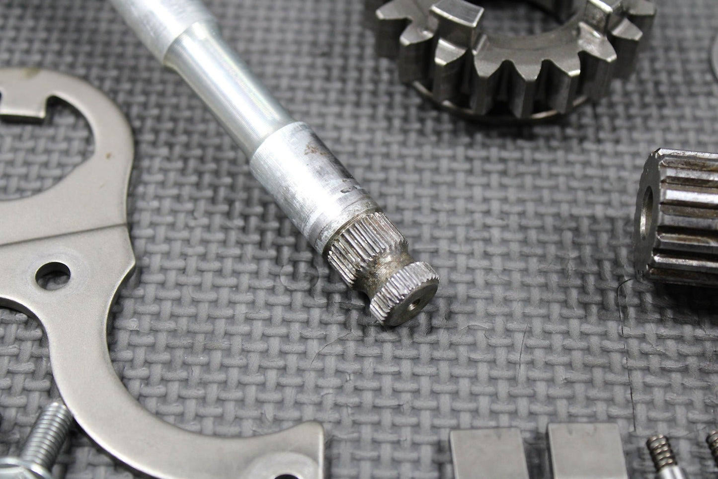 1995 HONDA 93 - 97 CR250R OEM TRANSMISSION TRANNY COUNTERSHAFT GEARS SHIFT PARTS - hggarage