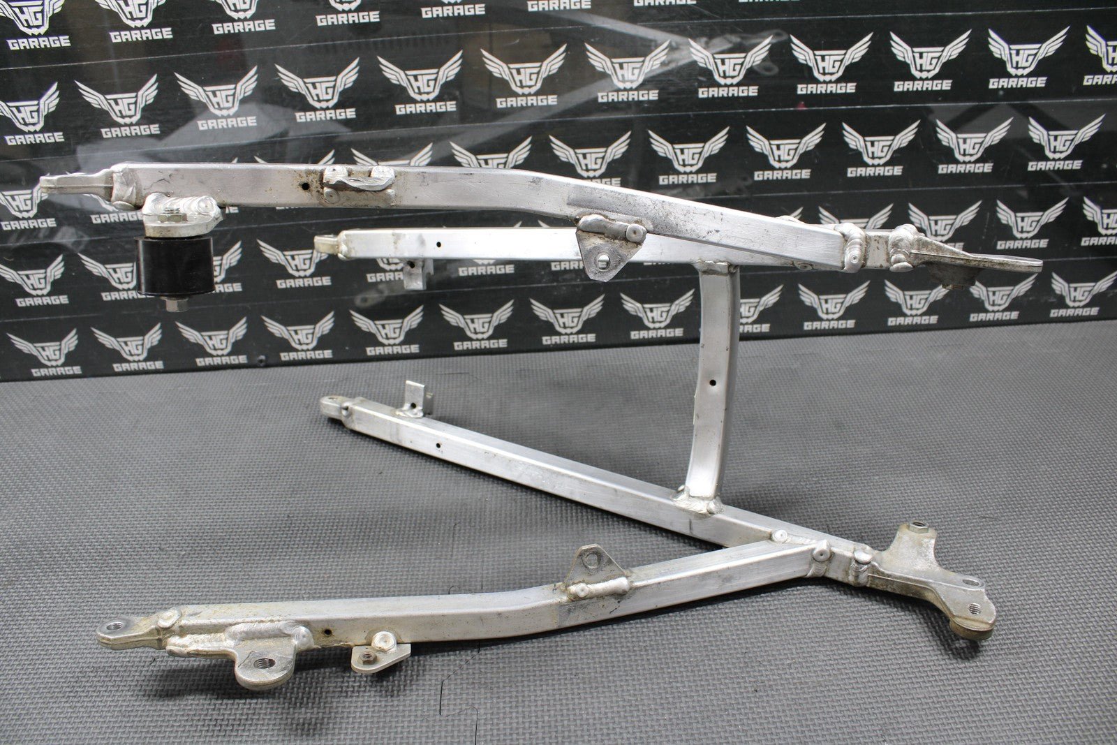 2010 2011 YAMAHA YZ250F OEM REAR BACK SUB FRAME SUBFRAME RAIL 17D - 21190 - 00 - 00 - hggarage