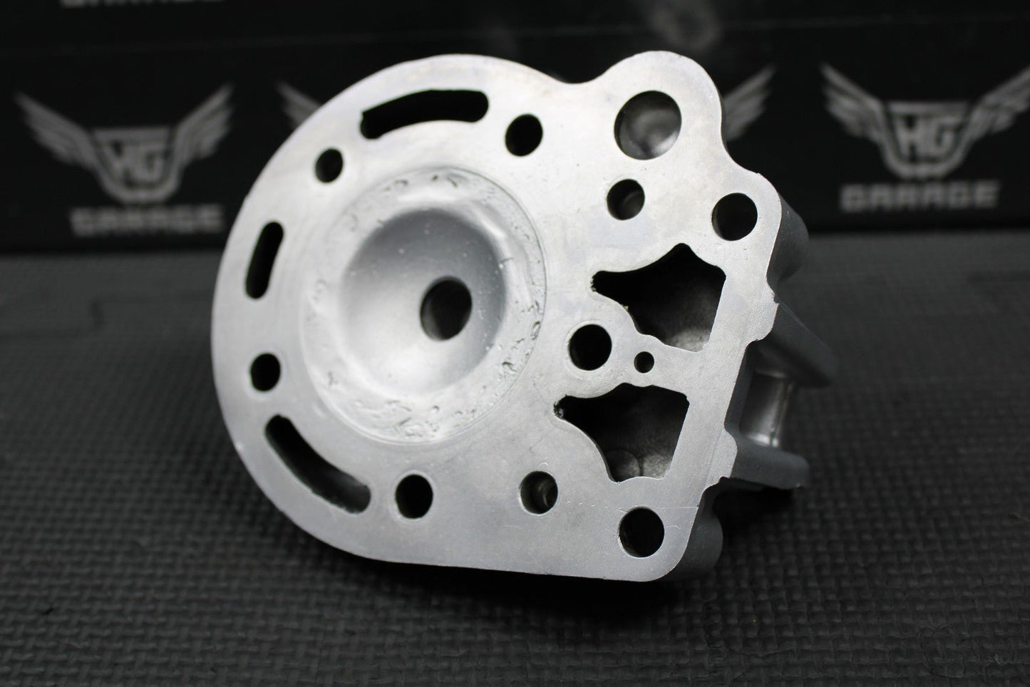 1990 KAWASAKI KX125 OEM ENGINE MOTOR CYLINDER HEAD COVER CAP DOME 11001 - 1316 - hggarage