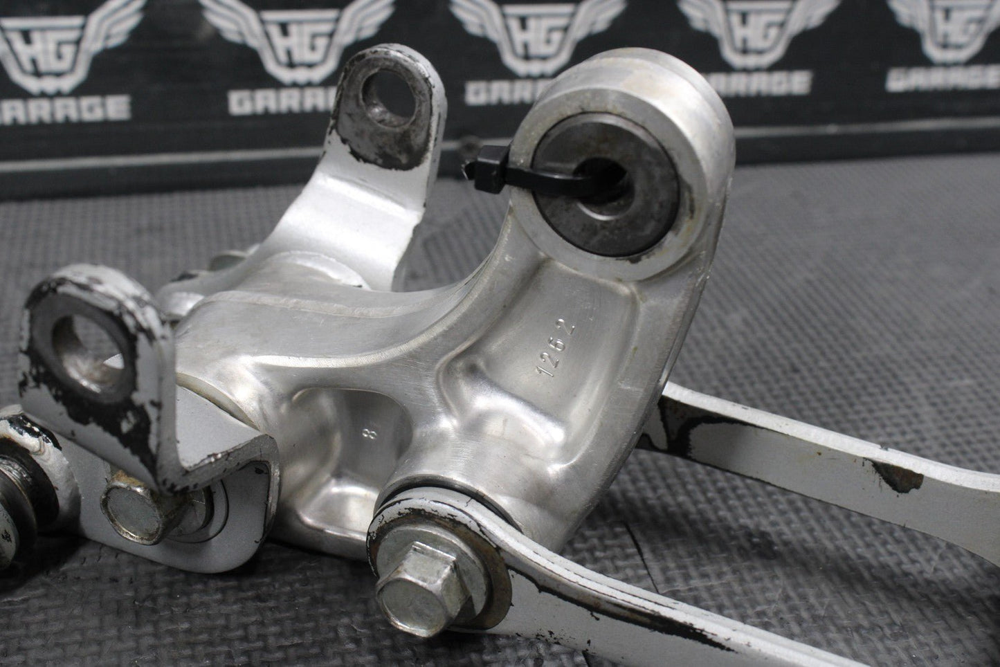 2014 KAWASAKI KX100 OEM REAR SHOCK LINKAGE RELAY ARM DOGBONE ASSEMBLY - hggarage