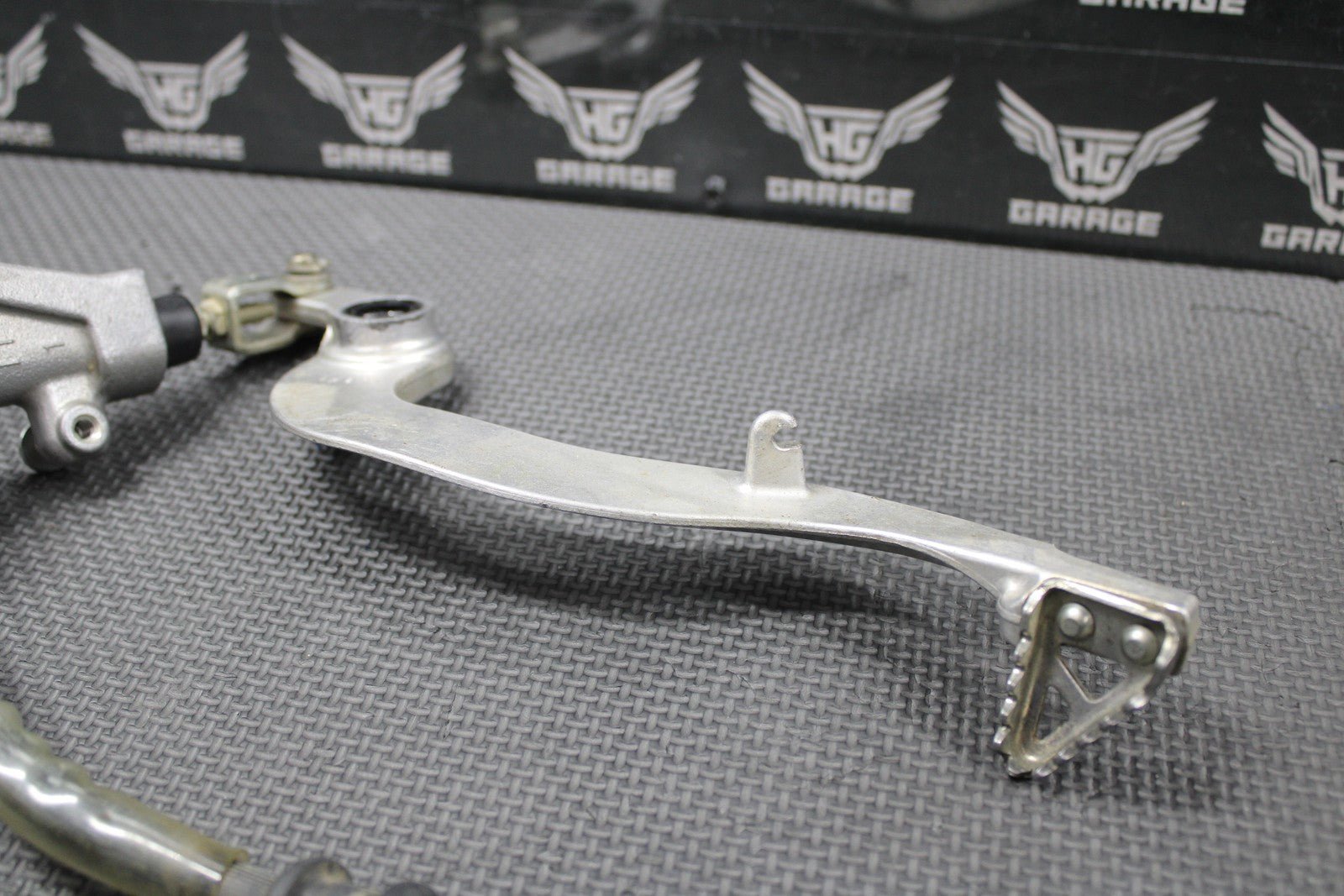 2019 SUZUKI 19 - 25 RMZ250 OEM REAR BACK BRAKE CALIPER MASTER CYLINDER LEVER GOOD! - hggarage