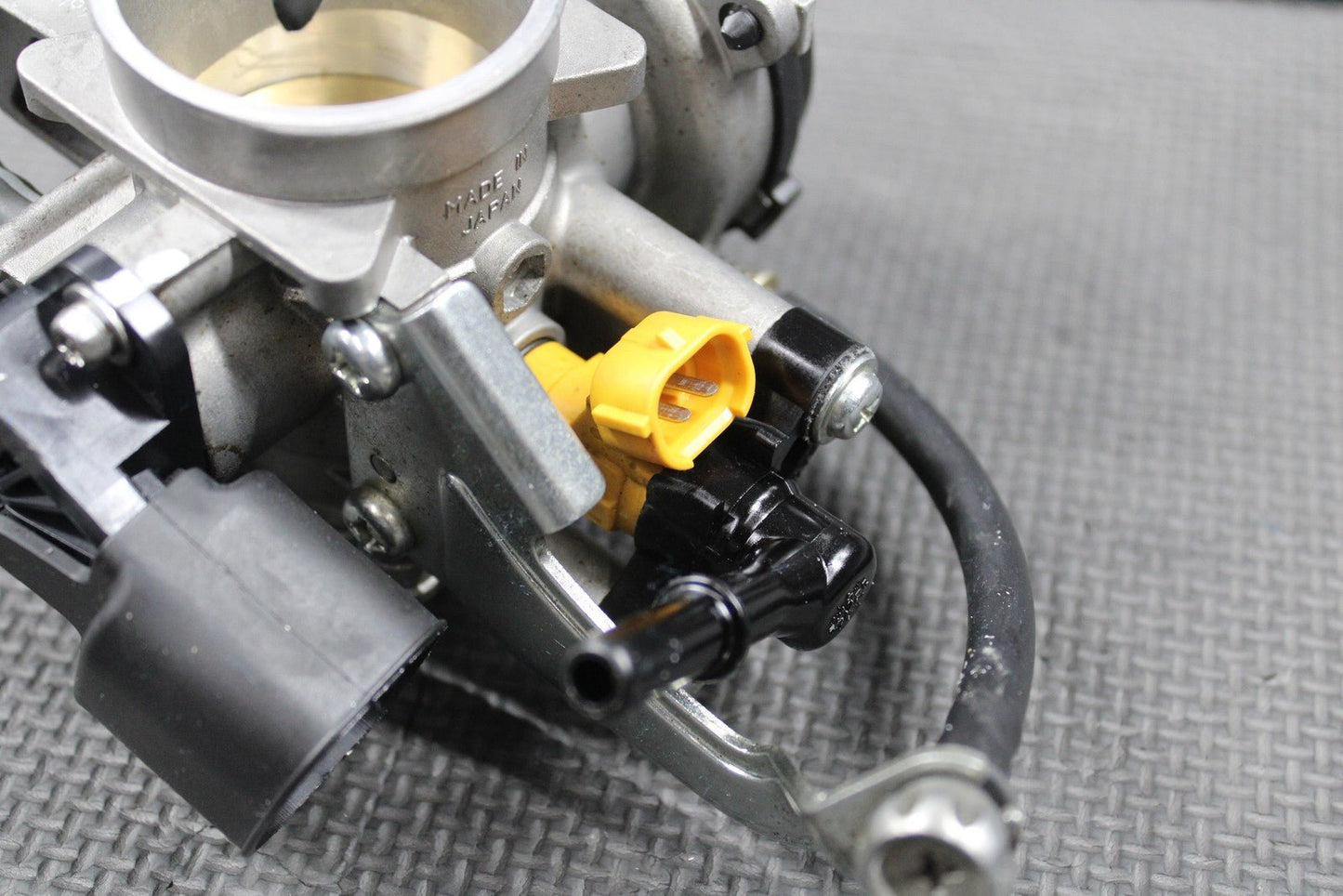 2019 2020 SUZUKI RMZ250 OEM MIKUNI MAIN FUEL INJECTOR THROTTLE BODY 13041 - 46K00 - hggarage