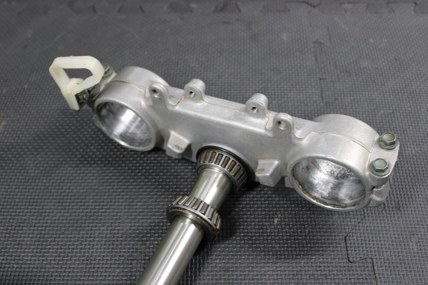 2002 YAMAHA YZ250F OEM LOWER UPPERBILLET APPLIED TRIPLE TREE STEM CLAMP - hggarage