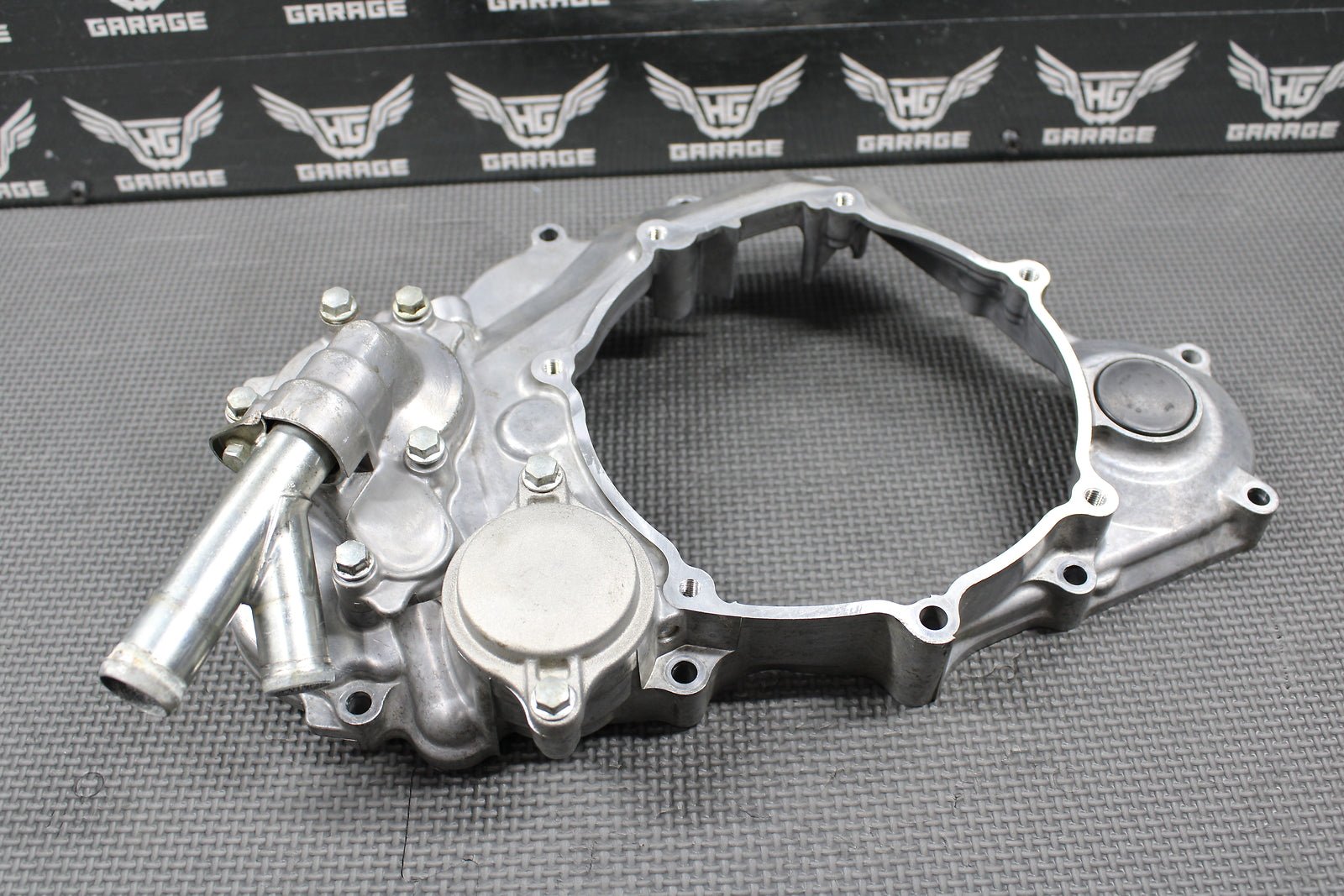 2019 YAMAHA 15 - 19 YZ250FX OEM RIGHT SIDE CASE INNER CLUTCH COVER WATER PUMP NICE - hggarage