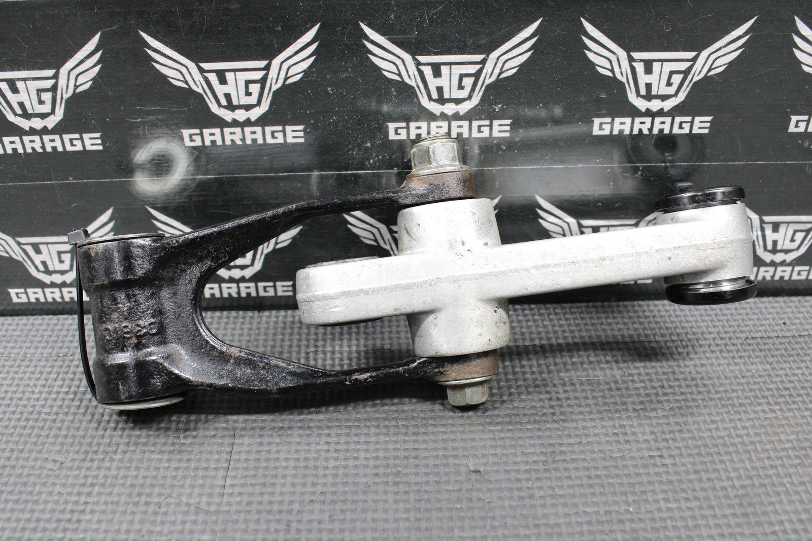 2005 2006 SUZUKI RM85 OEM REAR SHOCK SWINGARM LINKAGE ARM LEVER ROD 62600 - 03890 - hggarage