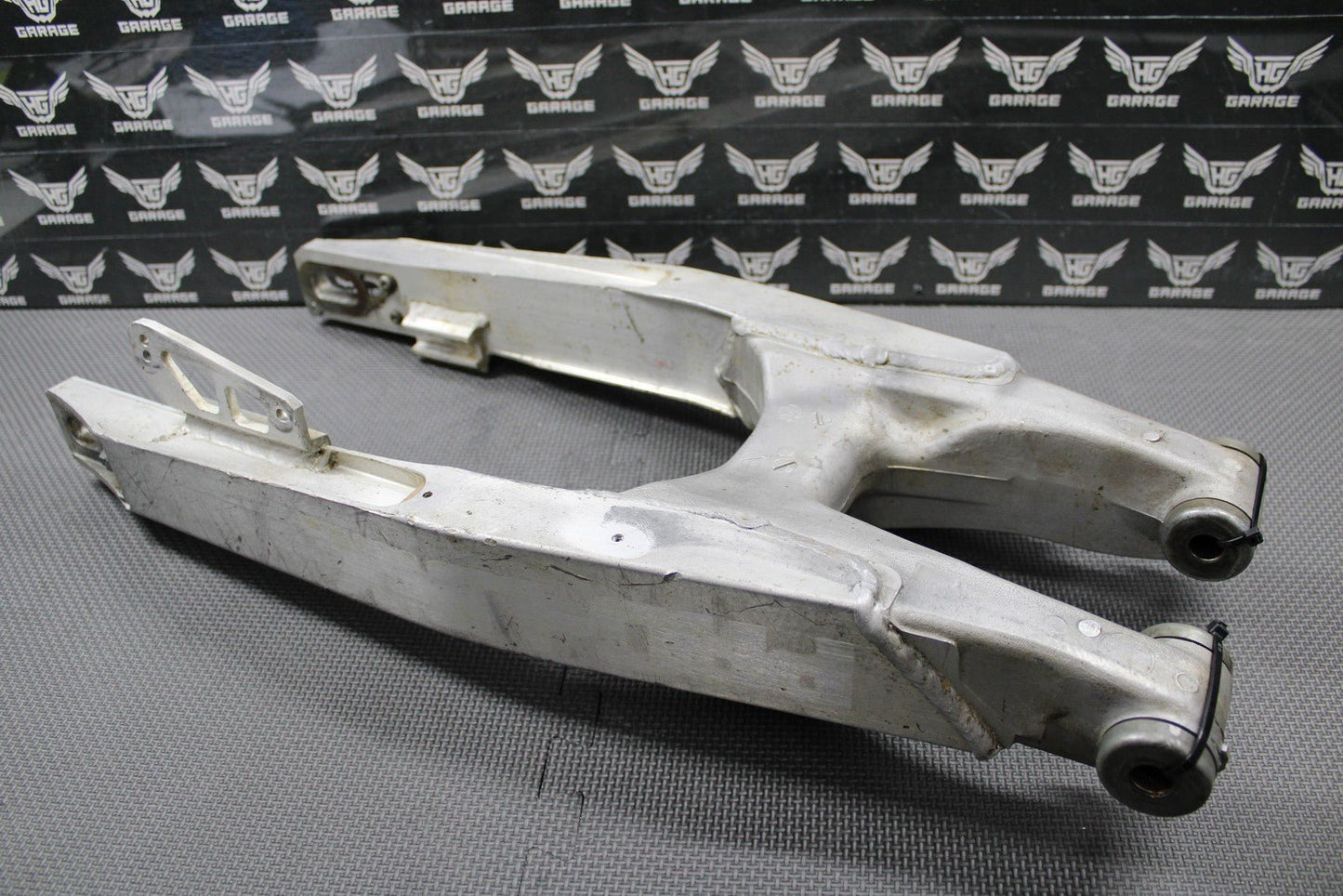 1988 HONDA CR125R OEM SWINGARM SWING ARM REAR SUSPENSION 52000 - KS6 - 830 GOOD! - hggarage