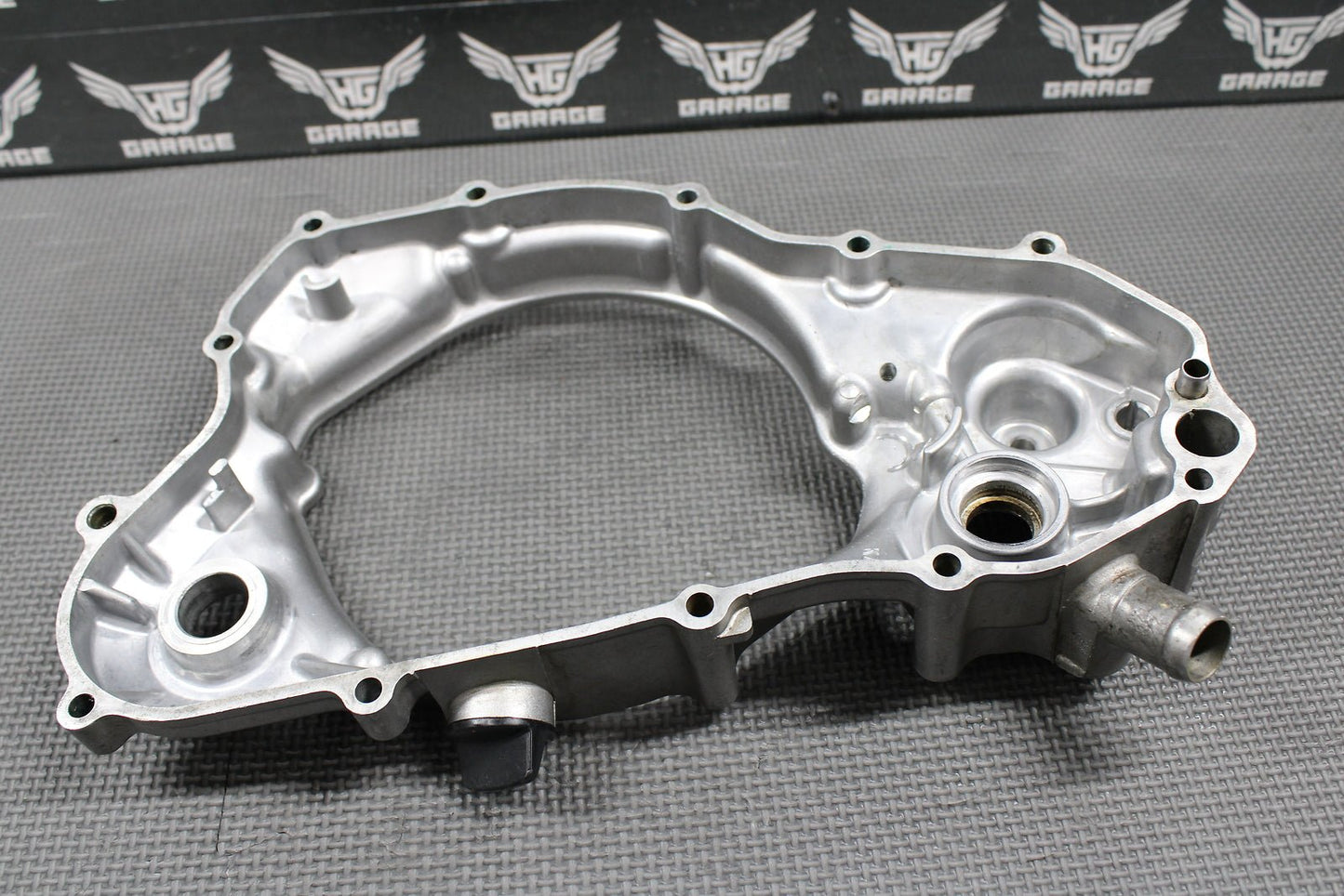 1995 92 - 96 HONDA CR250R OEM ENGINE RIGHT CASE INNER CLUTCH COVER 11341 - KZ3 - 890 - hggarage