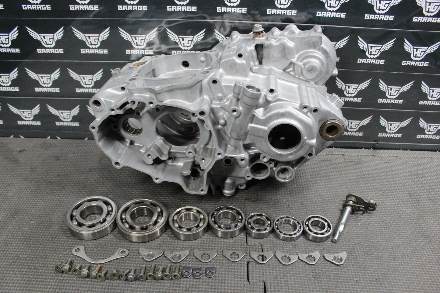 2000 YAMAHA YZ400F YZ426F OEM LEFT RIGHT ENGINE MOTOR CRANKCASE CRANK CASE BLOCK - hggarage