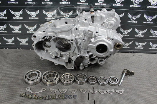 2000 YAMAHA YZ400F YZ426F OEM LEFT RIGHT ENGINE MOTOR CRANKCASE CRANK CASE BLOCK - hggarage