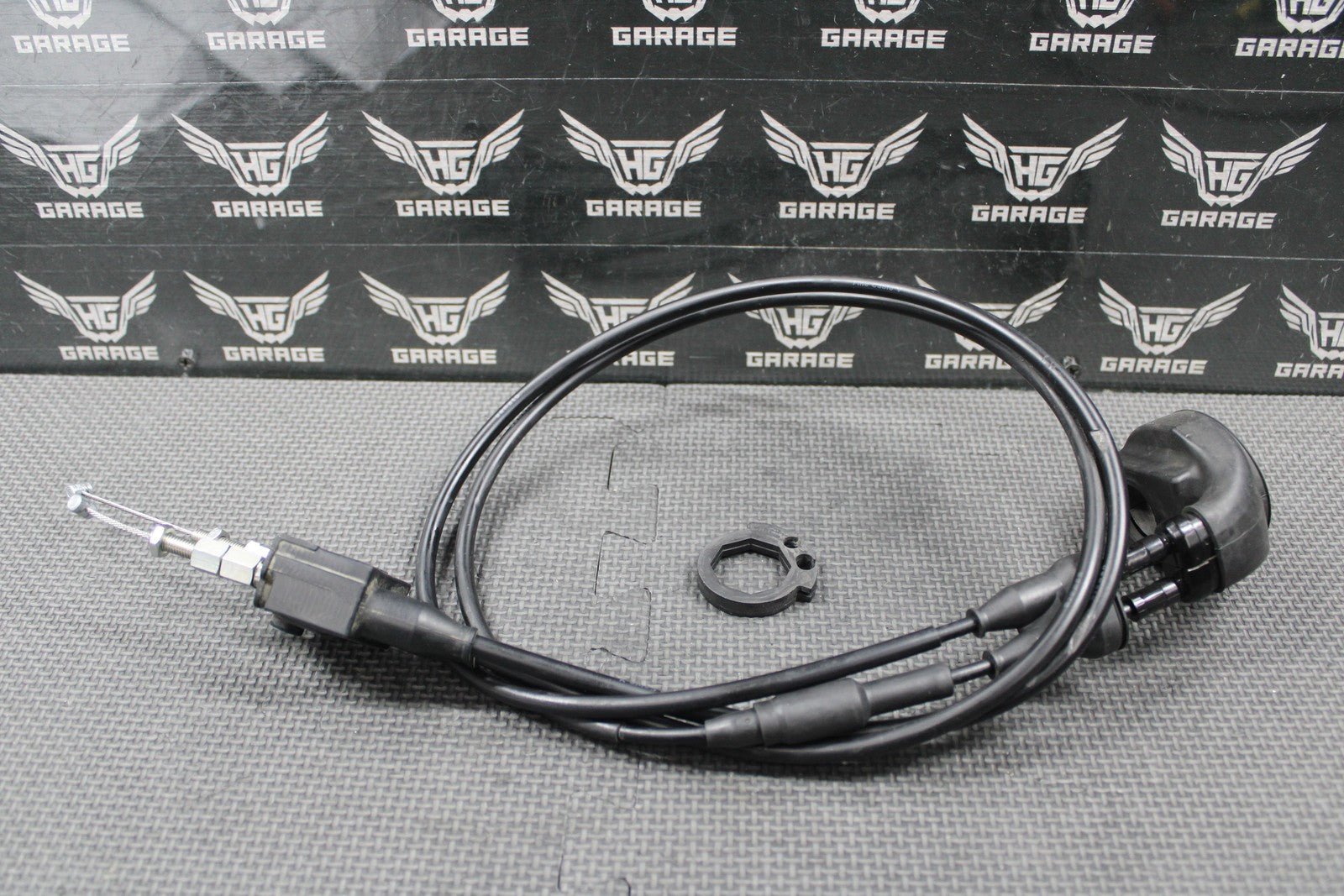 2020 SUZUKI RMZ250 RMZ450 OEM RIGHT THROTTLE GRIP CABLE HOUSING 58301 - 37K00 - hggarage