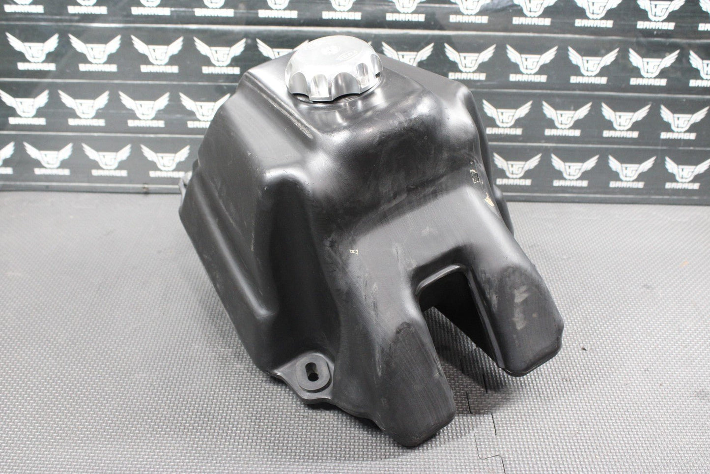 1991 87 - 06 YAMAHA BANSHEE 350 OEM GAS TANK FUEL CELL PETROL RESERVOIR NICE! - hggarage