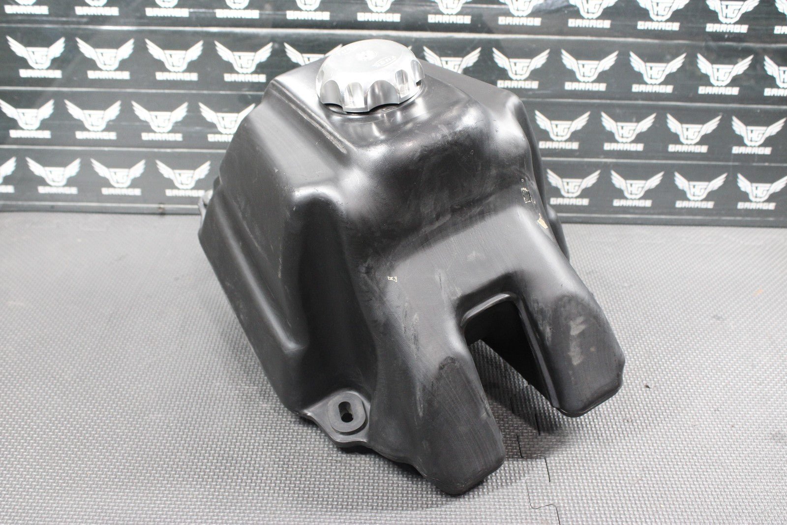 1991 87 - 06 YAMAHA BANSHEE 350 OEM GAS TANK FUEL CELL PETROL RESERVOIR NICE! - hggarage