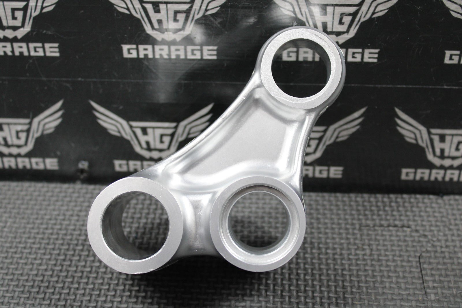 2001 96 - 01 HONDA CR500R OEM REAR SHOCK LINKAGE CUSHION ARM 52465 - MAC - 740 NICE! - hggarage