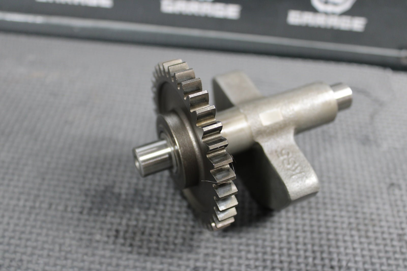 1986 HONDA XR250R OEM ENGINE MOTOR CRANKSHAFT BALANCER GEAR 13420 - KT1 - 630 - hggarage