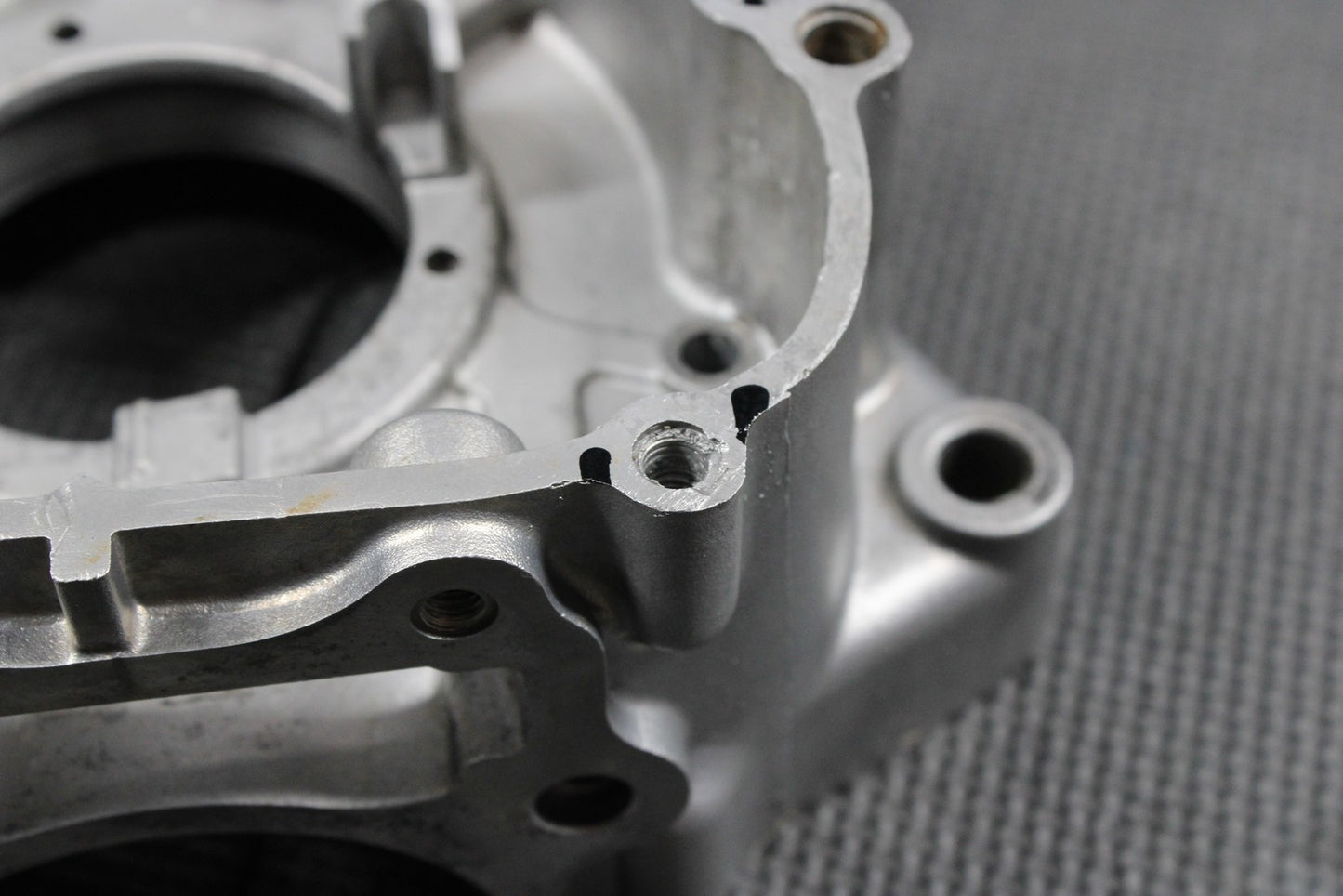 2008 KAWASAKI KLX140 OEM LEFT ENGINE CRANKCASE CRANK CASES BLOCK NEEDS REPAIR! - hggarage