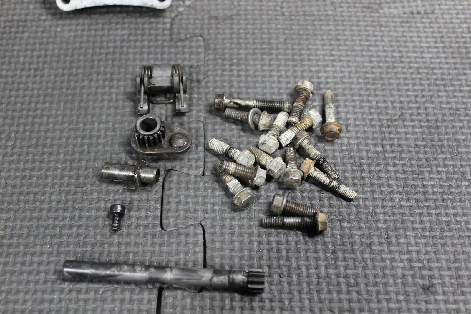 2000 KAWASAKI KX125 OEM ENGINE POWER VALVE GOVERNOR 13168 - 1662 49116 - 1195 - hggarage