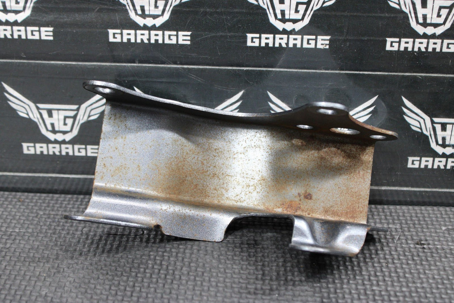 2005 SUZUKI DR200SE 03 - 05 OEM ENGINE MOTOR MOUNT STAY BRACKETS BOLTS ASSEMBLY - hggarage