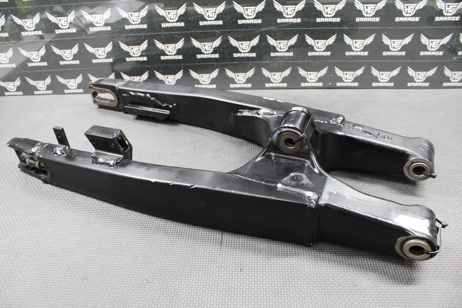 2003 SUZUKI RM125 RM250 K3 OEM SWINGARM SWING ARM REAR SUSPENSION 61000 - 37F10 - hggarage