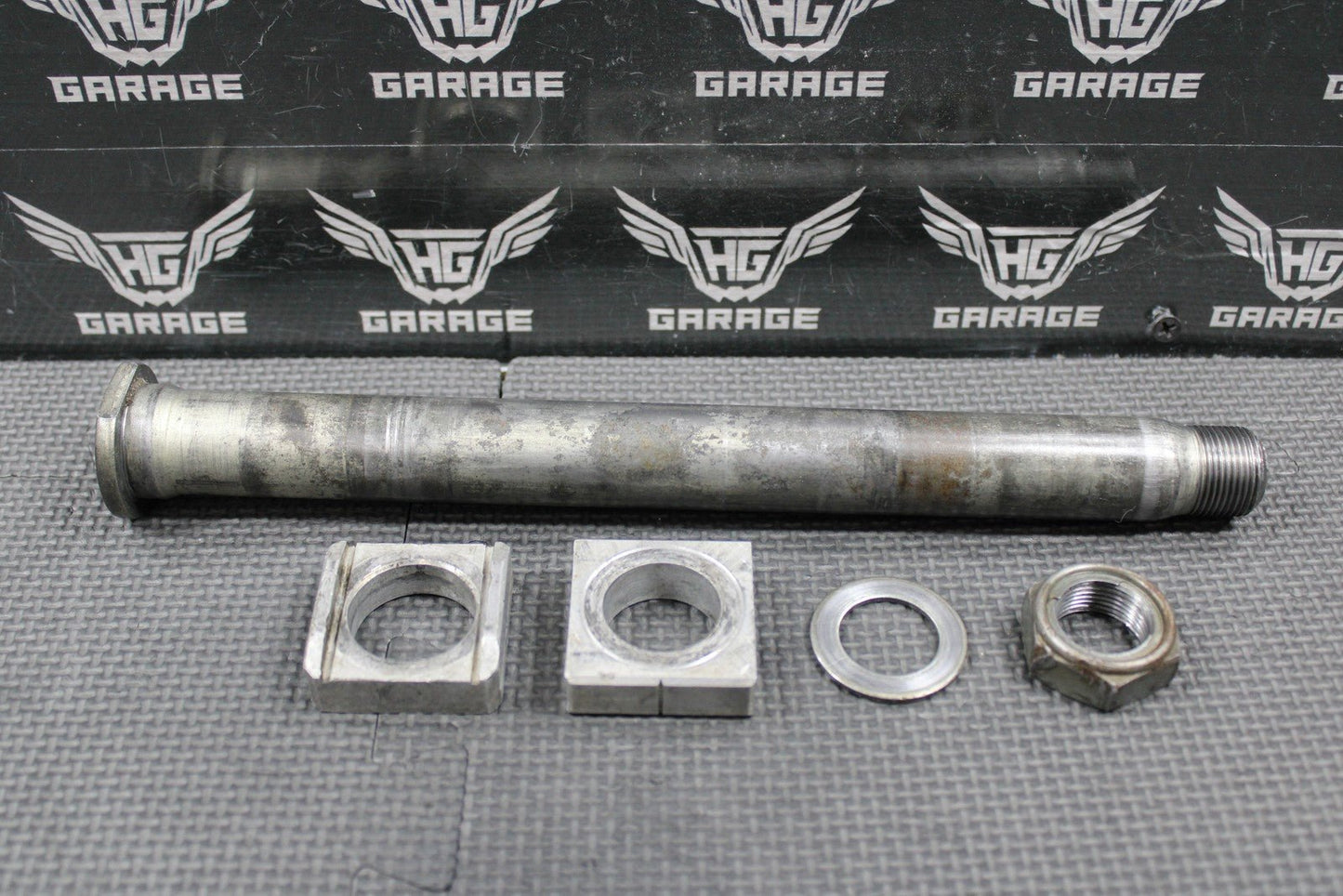 2013 HONDA CRF250R OEM REAR AXLE BACK WHEEL RIM PIVOT BOLT BLOCKS 42301 - KRN - A30 - hggarage