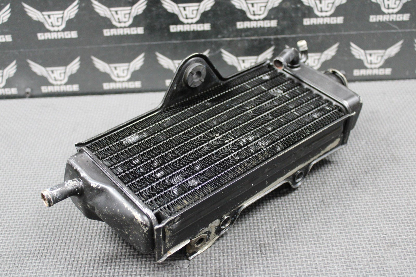 1987 1988 HONDA CR125R OEM RIGHT SIDE FILL RADIATOR COOLER 19010 - KS6 - 700 NICE! - hggarage
