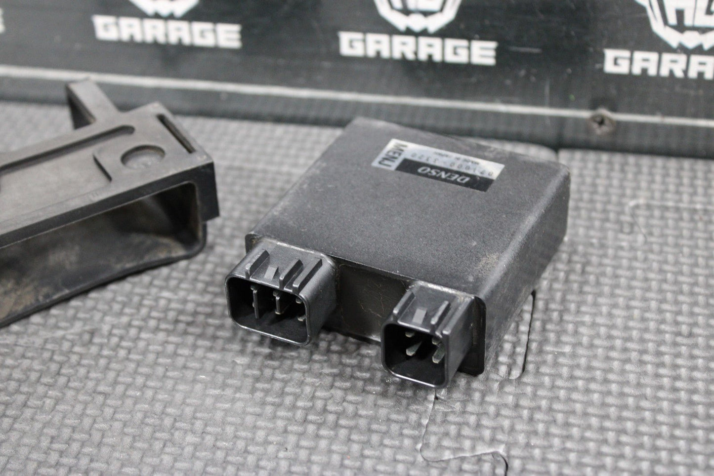 2007 HONDA CRF450R OEM DENSO ECU COMPUTER CONTROLLER UNIT BLACK BOX ECM CDI - hggarage