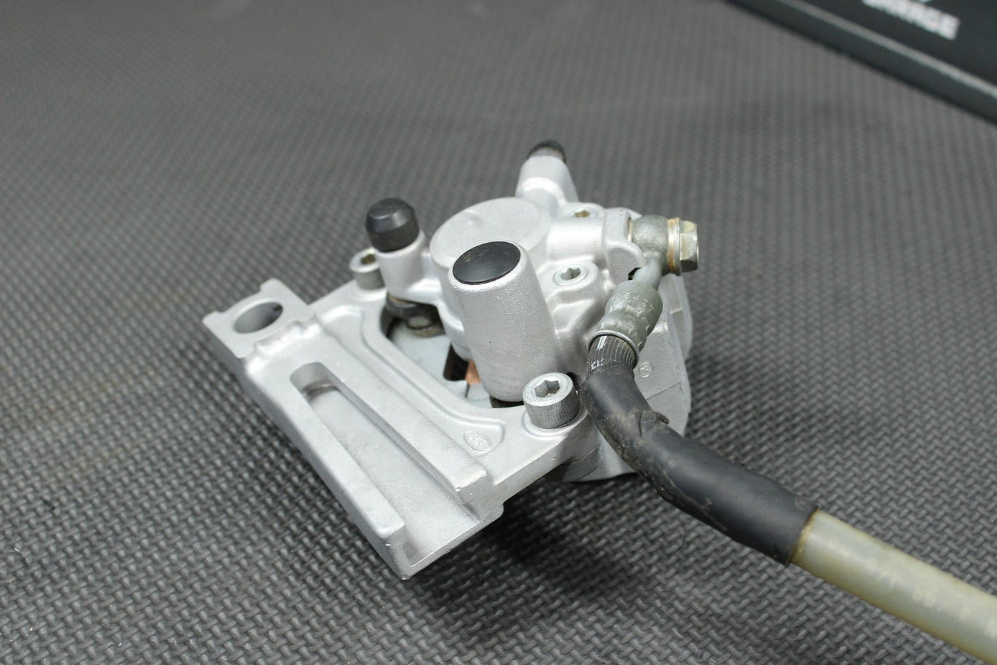 1999 KAWASAKI 98 - 00 KX100 BIGWHEEL OEM REAR BACK BRAKE CALIPER MASTER CYLINDER - hggarage