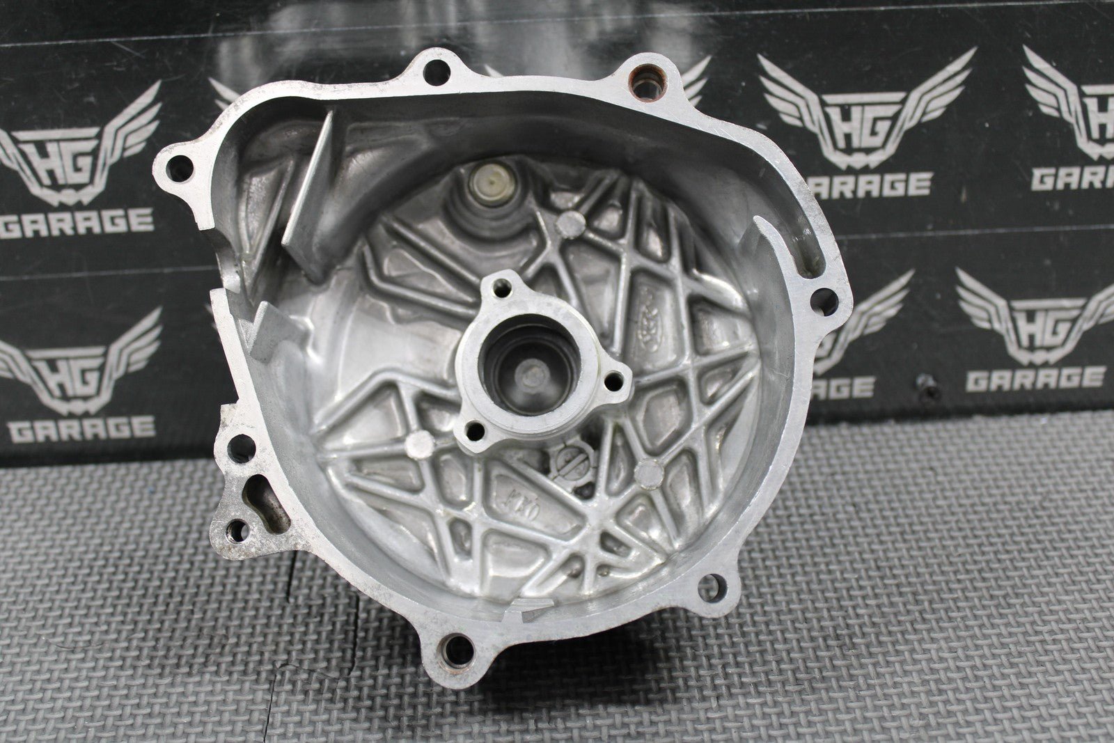 1991 HONDA 90 - 95 XR250R OEM LEFT CASE STATOR GENERATOR MAGNETO COVER 11341 - KZ1 - 6 - hggarage