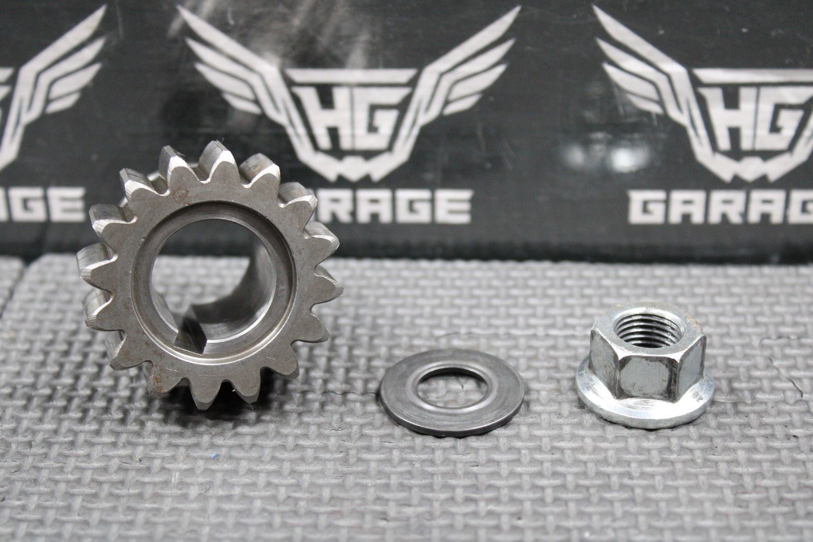 1992 1993 KAWASAKI KX125 OEM ENGINE CRANKSHAFT PRIMARY MAIN GEAR 16T 13097 - 1302 - hggarage