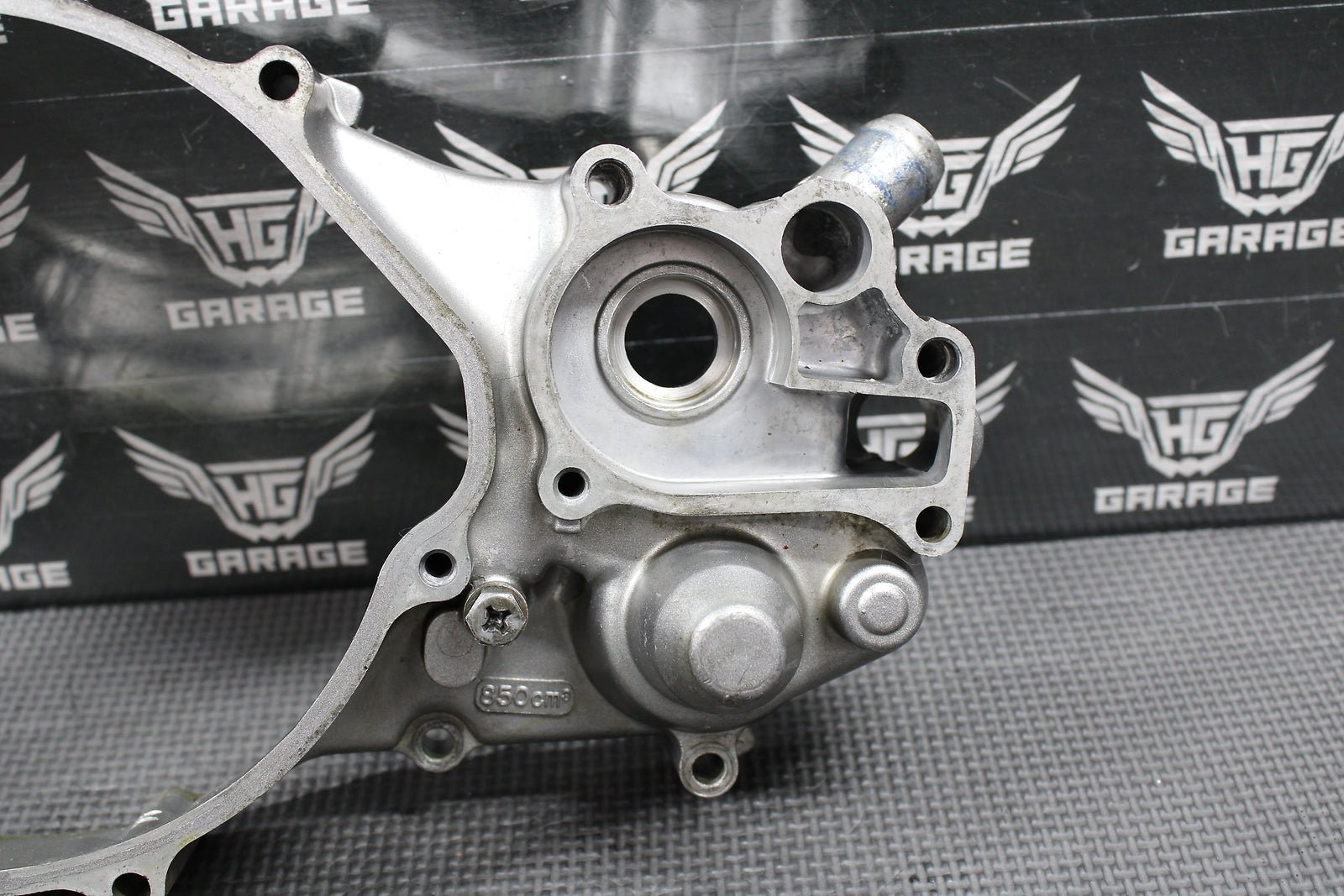 1994 92 - 96 HONDA CR250R OEM RIGHT CRANKCASE INNER CLUTCH COVER 11341 - KZ3 - 890 - hggarage