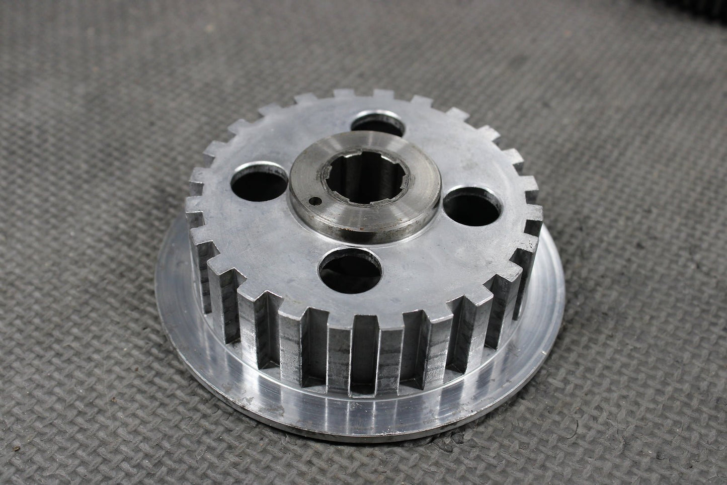 2002 Honda XR200R OEM Complete Clutch W Plates Basket Hub 22100 - 437 - 020 22121 - Kc - hggarage