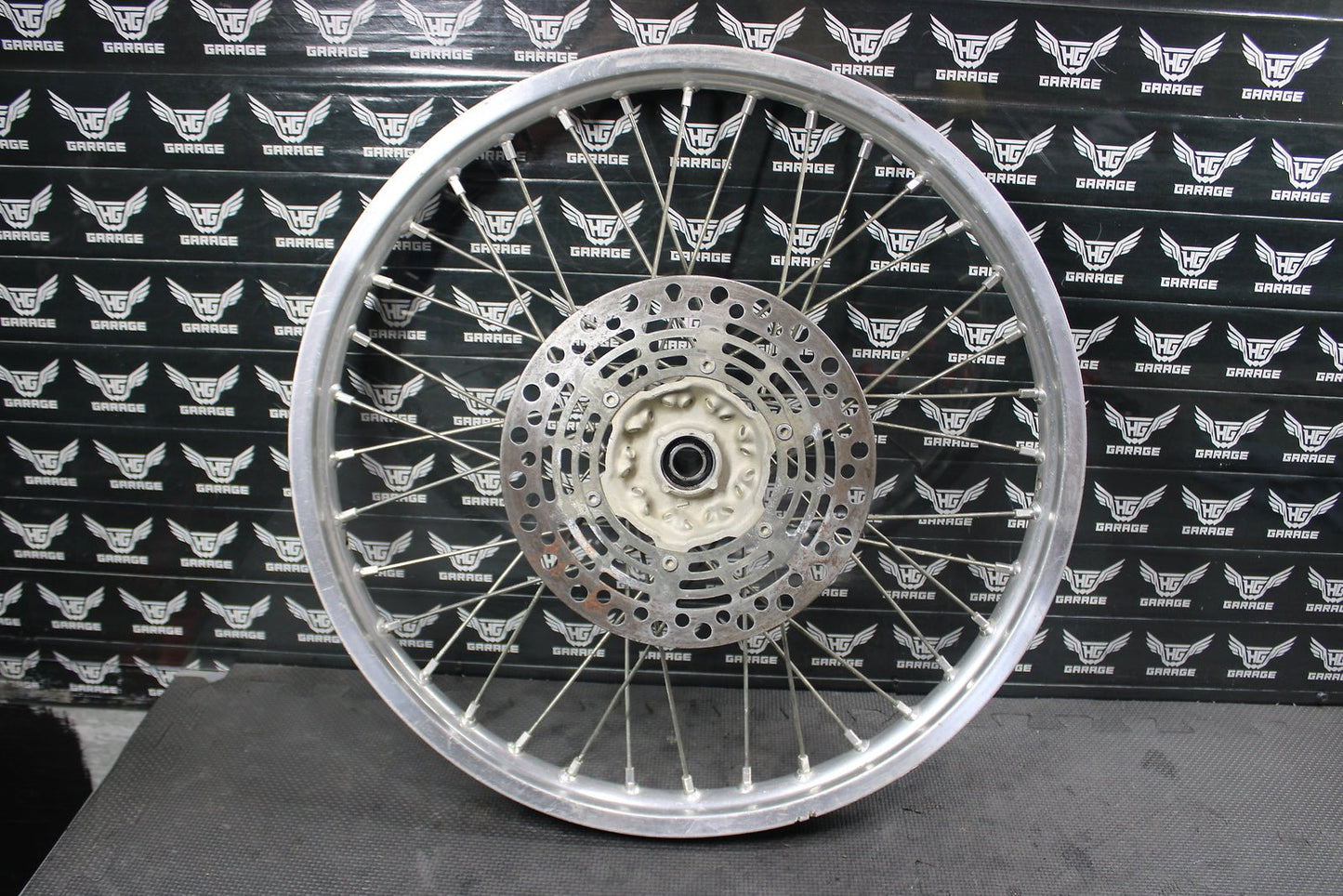 1999 SUZUKI 96 - 00 RM125 RM250 OEM FRONT WHEEL RIM 54111 - 36E10 55311 - 36E00 - hggarage