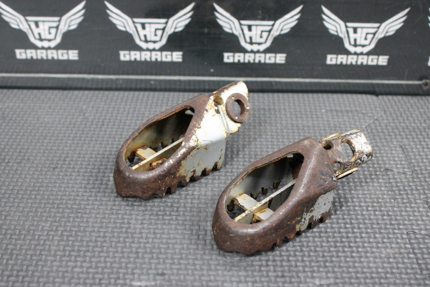 2003 KAWASAKI KX65 OEM FOOT PEGS PEDALS FRAME STAND FOOTPEG PEDAL00 - hggarage