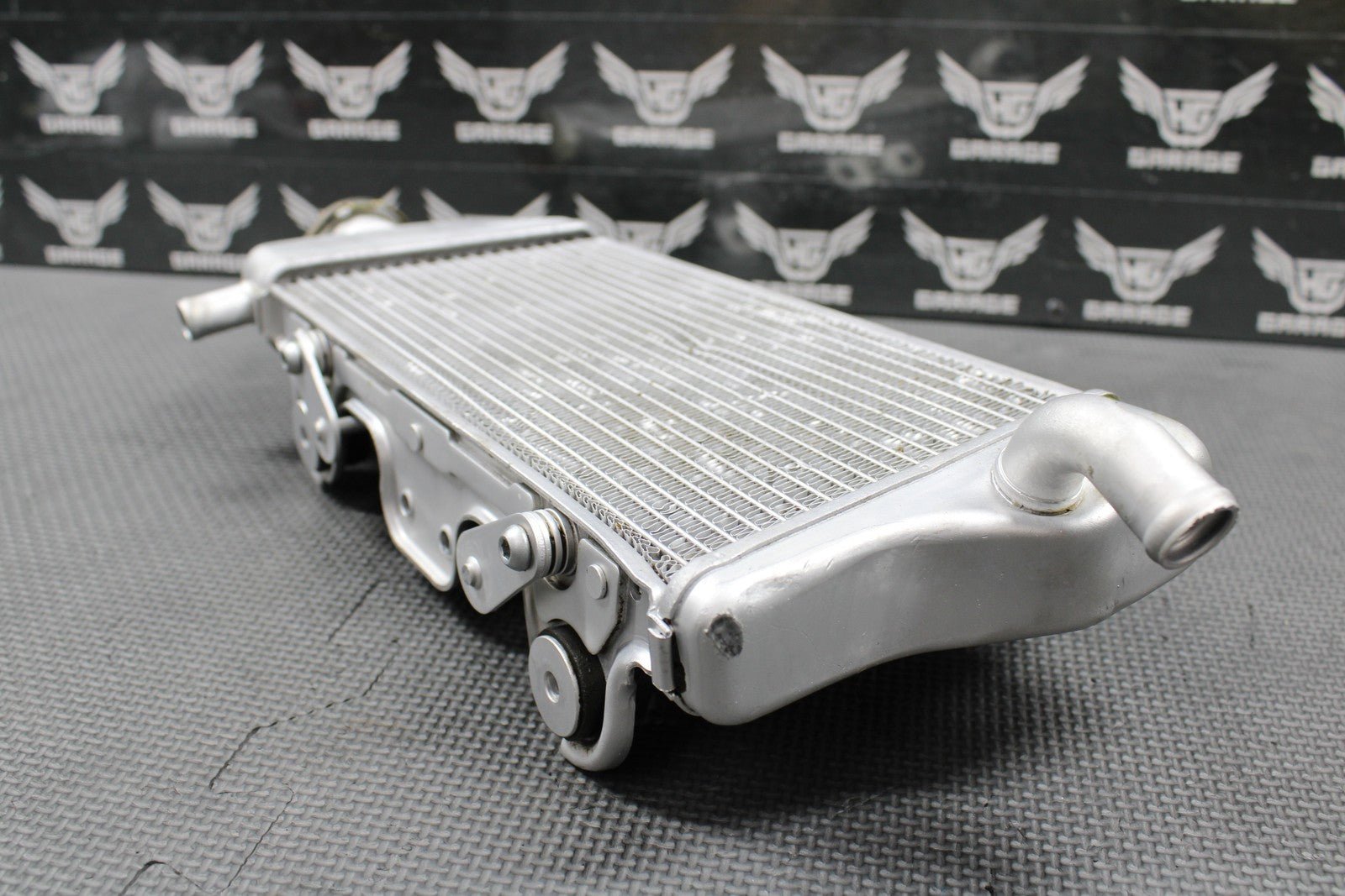 2009 YAMAHA 07 - 11 WR450F 07 - 09 YZ450F OEM RIGHT RADIATOR COOLER 2S2 - 12461 - 70 - 00 - hggarage