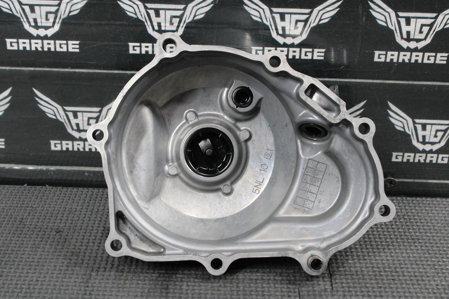 2006 03 - 06 YAMAHA YZ250F OEM ENGINE STATOR GENERATOR COVER 5NL - 15411 - 10 - 00 - hggarage
