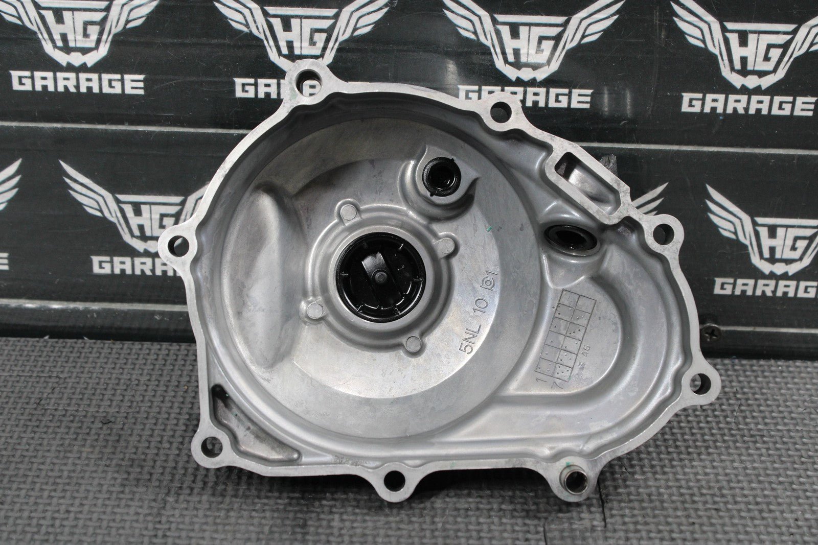 2006 03 - 06 YAMAHA YZ250F OEM ENGINE STATOR GENERATOR COVER 5NL - 15411 - 10 - 00 - hggarage