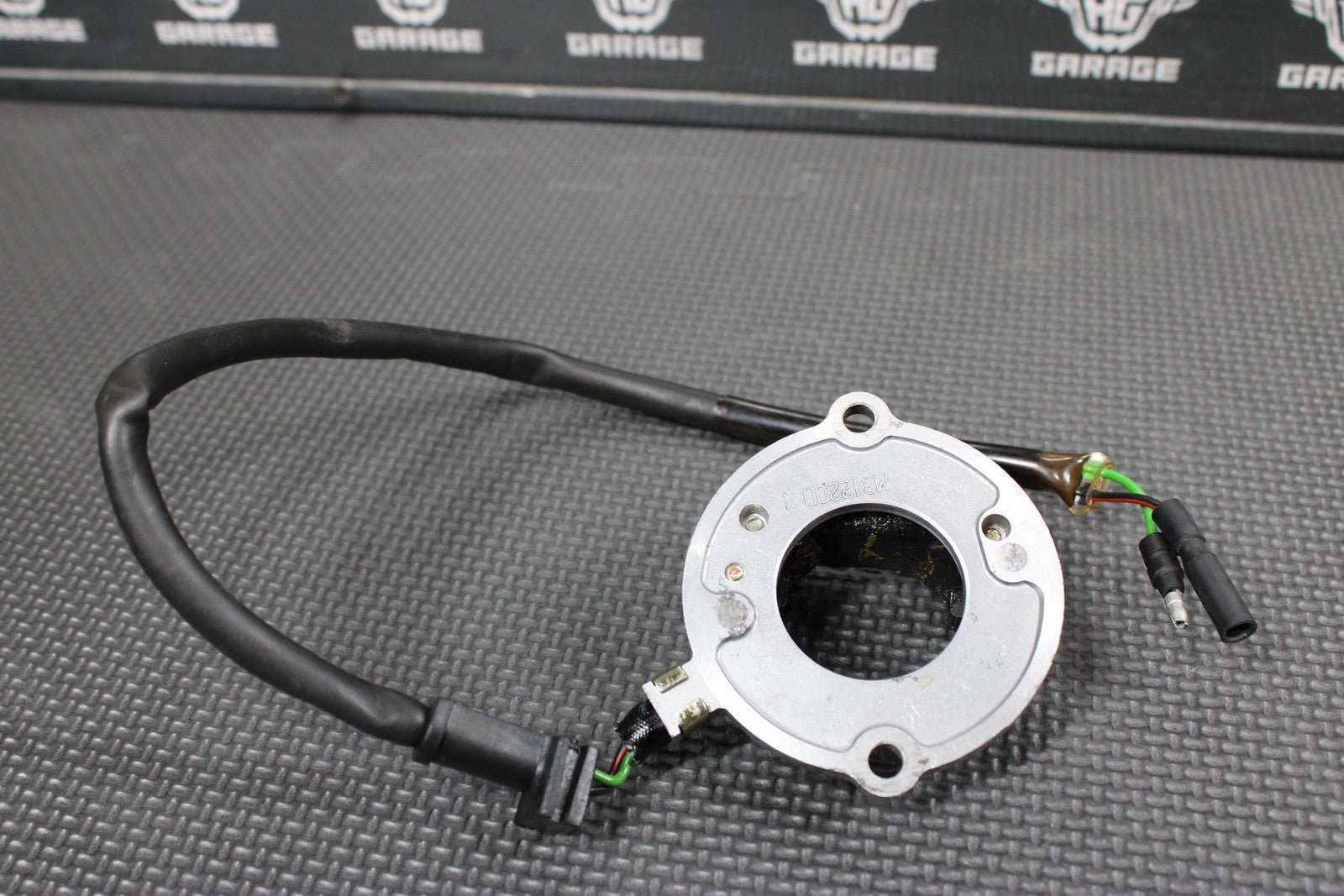1991 86 - 91 HONDA CR80R OEM STATOR PULSE GENERATOR ALTERNATOR 30300 - GC4 - 601 GOOD! - hggarage